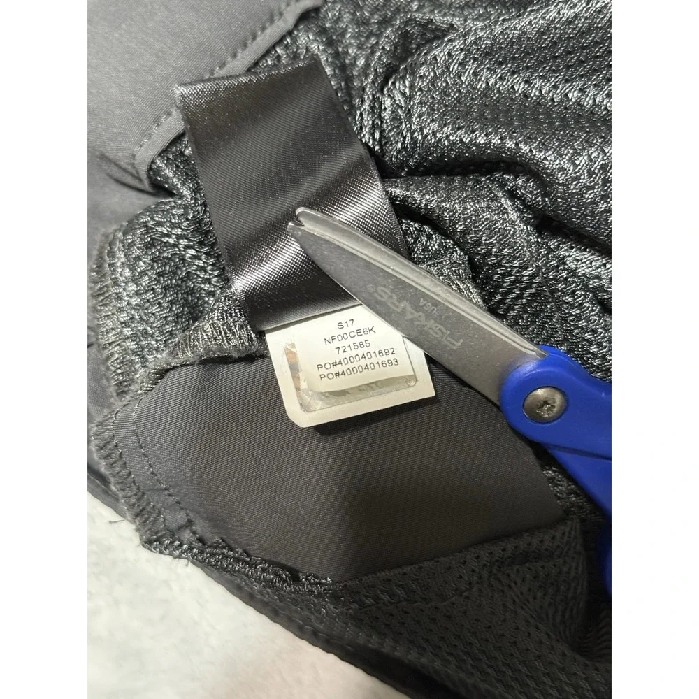 The North Face Rockaway Shorts Mens 29 Outdoor Athleisure Gray Nylon